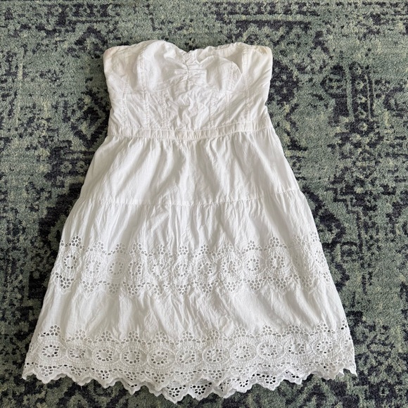 Strapless Women’s American Eagle Y2K Eyelit White Mini Dress Summer Preppy Boho - Picture 2 of 11